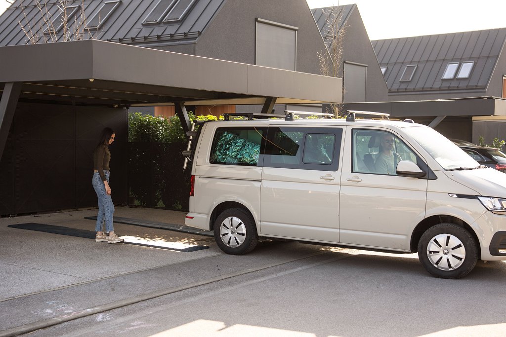 Skaza-pohodne_plošče-250309-ZK-00077