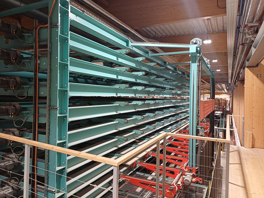 Ledinek s podjetjem Peetri Puit sodeluje pri razvoju estonske lesnopredelovalne panoge.