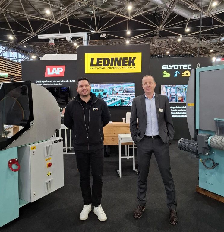 Ekipa podjetja Ledinek na sejmu EUROBOIS